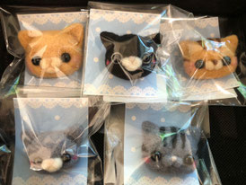 Rook 猫顔ブローチ 各¥1,100 フェルト ※柄をご指定ください 40㎜×30㎜