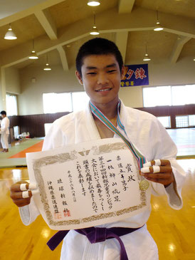 県内小学5年生で無敵の神山琉星。九州ブロック小学生強化指定選手に選ばれ、更に上を目指す=5日夕、八重山警察署武道場