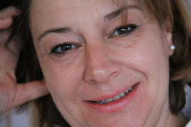 Sarah Maria Mürner Geboren 1963, verheiratet, Mutter von zwei Kindern 12 Jahre Aufbau und Betreuung Tagesschule Kyburg Ausbildungen: - Zahntechnikerin - Tanzausbildung, CH-Tanztheater/Vorbühne Zür