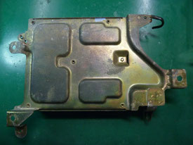 車載　ECU　故障