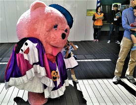 モフモフ着ぐるみ① ピンクのくまさん(キューズモール)