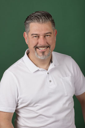 Dr. med. Oliver Staneff