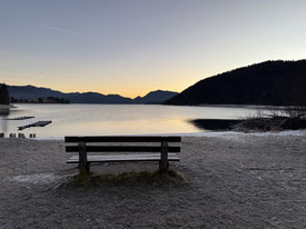 Beim Start versteckt sich die Sonne noch hinterm Berg
