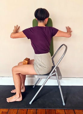 Medical workshop schultern, gesundheitskurs iyengaryoga, übungen für gesunde schultern, iyengaryoga für nackengesundheit, iyengaryoga hamburg, christinebaderyoga