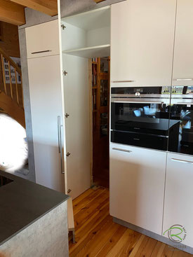 Küche mit Speisekammer - Schreinerei - Holzdesign Rapp Geisingen