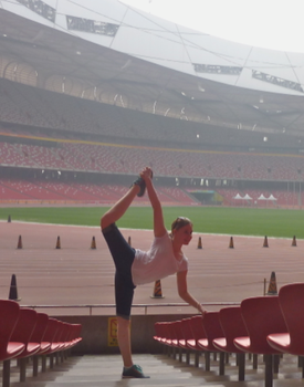 Neele in Peking, im Olympiastadion, Mai 2014.