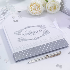 Ein Gästebuch für die Sprüche zur Hochzeit.