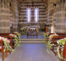 Blumendeko Kirche