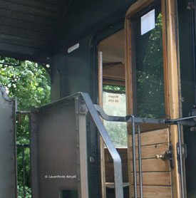 Reisezugwagen aus den 1920er und 1930er Jahrenwaren im Einsatz.