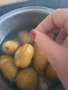 Perfekt gegarte Kartoffeln aus der Kochkiste