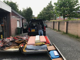 Al onze vouwwagens worden geleverd met duidelijke uitleg en ook een handleiding in woord en beeld.