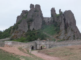 Belogradchik-Bulgarije-kasteel-rotsen-piek-entree