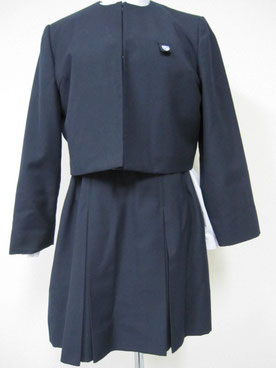 法政大学女子高校 の制服について 衣類にも思いやりをもって接すること