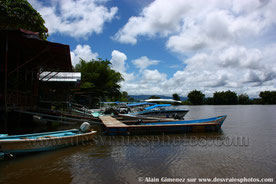 Costa rica, Amérique centrale, bateaux, pontons, pirogues, ciel nuageux, forêts, foret tropicale, rivières, berges, mer, delta