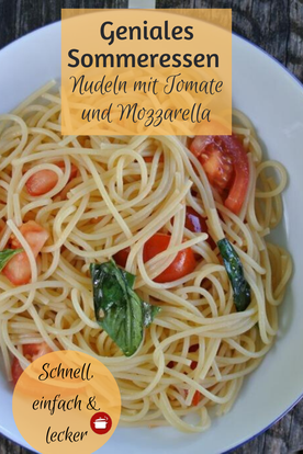 Nudeln mit frischen, rohen Tomaten: Ideal bei Sommerhitze