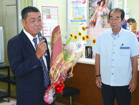 仲田森和教育長が就任あいさつを行った=12日、竹富町役場