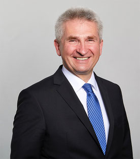 NRW-Wirtschafts- und Digitalminister Prof. Pinkwart (© MWIDE NRW / Frank Wiedermeier) 