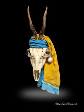 Het meisje met de parel in een vorm van een reeenschedel, assemblagekunst van Ellen Brouwers, Ellenevabrouwers.com Mauritshuis