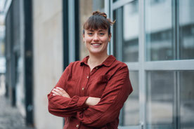 Gebärdensprachdolmetscherin - Esther Sangermann