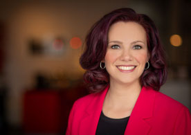 Ein Portrait von Franziska Kövener, einer Kooperationspartnerin von Azubitest.eu, die den Azubitest in ihren Workshops einsetzt