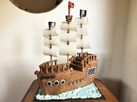 Piratenschiff Kuchen