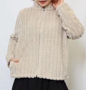 【師走市価格】  ふわもこの超カルアウター 2,750円→1,100円(税込)