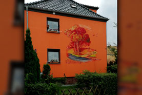 Wandmalerei Fassade Fassadenmalerei Bennewitz Leipzig Wurzen Orange Baum Fluss Zaun Schwäne