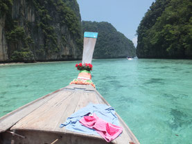 Ko-Phi-Phi-boot-azuur-water-Bay-baai-Thailand