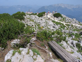 Berchtesgaden-Adelaarsnest-theehuis-uitzicht-bergen-nazi-Hitler-Duitsland