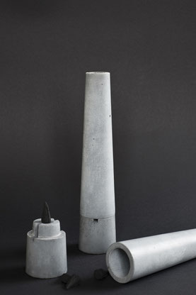 freie Objektarbeit von © Andreas Uhlig und © Daniel Böttcher 2017 „SCHLOT“ Erinnerungskultur, carbon age memorials