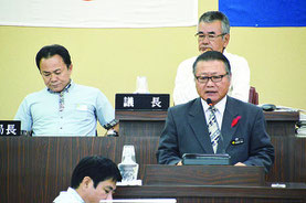 給付型奨学金条例が可決した=22日、竹富町議会議場