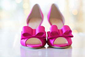 Pinkfarbene Brautschuhe