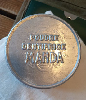 Poudre dentifrice Manda