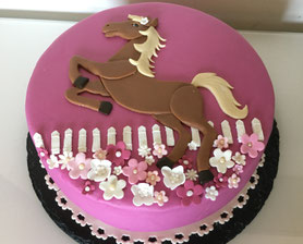 Pferde Torte
