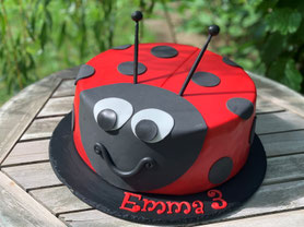 Marienkäfer Torte