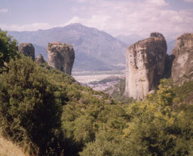 Meteora-Griekenland-James-Bond-For-Your-Eyes-Only-klooster-monnik