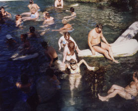 Hierapolis-Romeinse-baden-heetwater-pilaren-Turkije