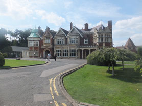 Bletchley-hoofdkwartier-Britten-afluisteren-Enigma-kraken-code-hoofdgebouw-Engeland