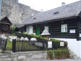 Stramberk-houten-huis-Tsjechië-dorp