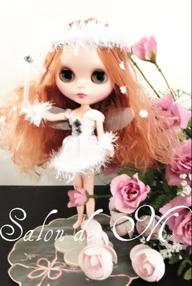 Blythe doll