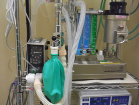 麻酔器・人工呼吸器