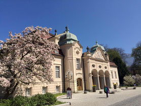 Das alte Königliche Kurhaus im nahen Bad Reichenhall im Berchtesgadener Land