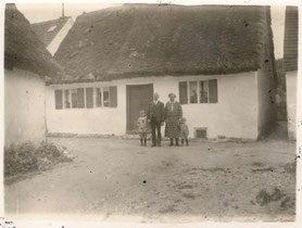 Strohhaus um 1920 Foto: Ernst Hering