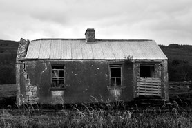 Nadine Baldow - Leitrim Sculpture Centre - Artifact - curated by Sean O'Reilly - Landmarks I