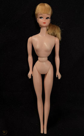 Peggy Anne nude, same body as second and third edition Petra, but no Petra marking at the back.