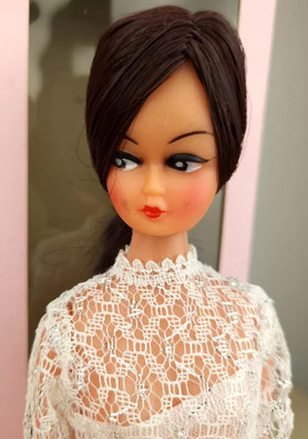 Close Up Tina