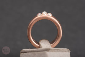 Ring mit kleinen Perlen, Bandring, massiv, 925 Silber mit 18k Roségold plattiert (20 Milliém), Ringgröße 53, Vintage Ring, mishmish Unikatschmuck, Ring Rotgold, Schmuck lokal München, Vintage Schmuck, nachhaltig, upcycling Schmuck, refurbished