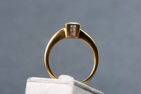 Vintage Ring Solitär, Zirkonia, Gelbgold, Verlobungsring, Valentinstag Geschenk, silber, Vintage Schmuck, fairer Schmuck, nachhaltiger Schmuck, Unikatschmuck, Schmuck aus Deutschland, mishmish Schmuck, Geschenk Frau, aus alt mach neu Schmuck, shop local