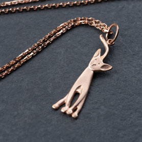 Ankerkette vierkant, anhänger Katze, Kette Glückstier, Krafttier Kette, Katzenanhänger silberschmied, charm Katzi, nachhaltiger Schmuck, Vintage Schmuck, Schmuck lokal München, fairer Schmuck, individueller Schmuck, mishmish, lokal , Kugelkette Gold