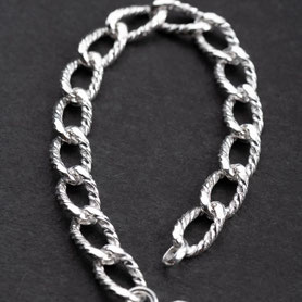 massives Gliederarmband Silber, Silberarmband aus Gliedern mit Struktur, Vintage Schmuck, Gürtelarmband, Silber, fairer Schmuck, nachhaltiger Schmuck, Unikatschmuck, Schmuck aus Deutschland, Armband Silber 60er Jahre, mishmish Schmuck, shop local